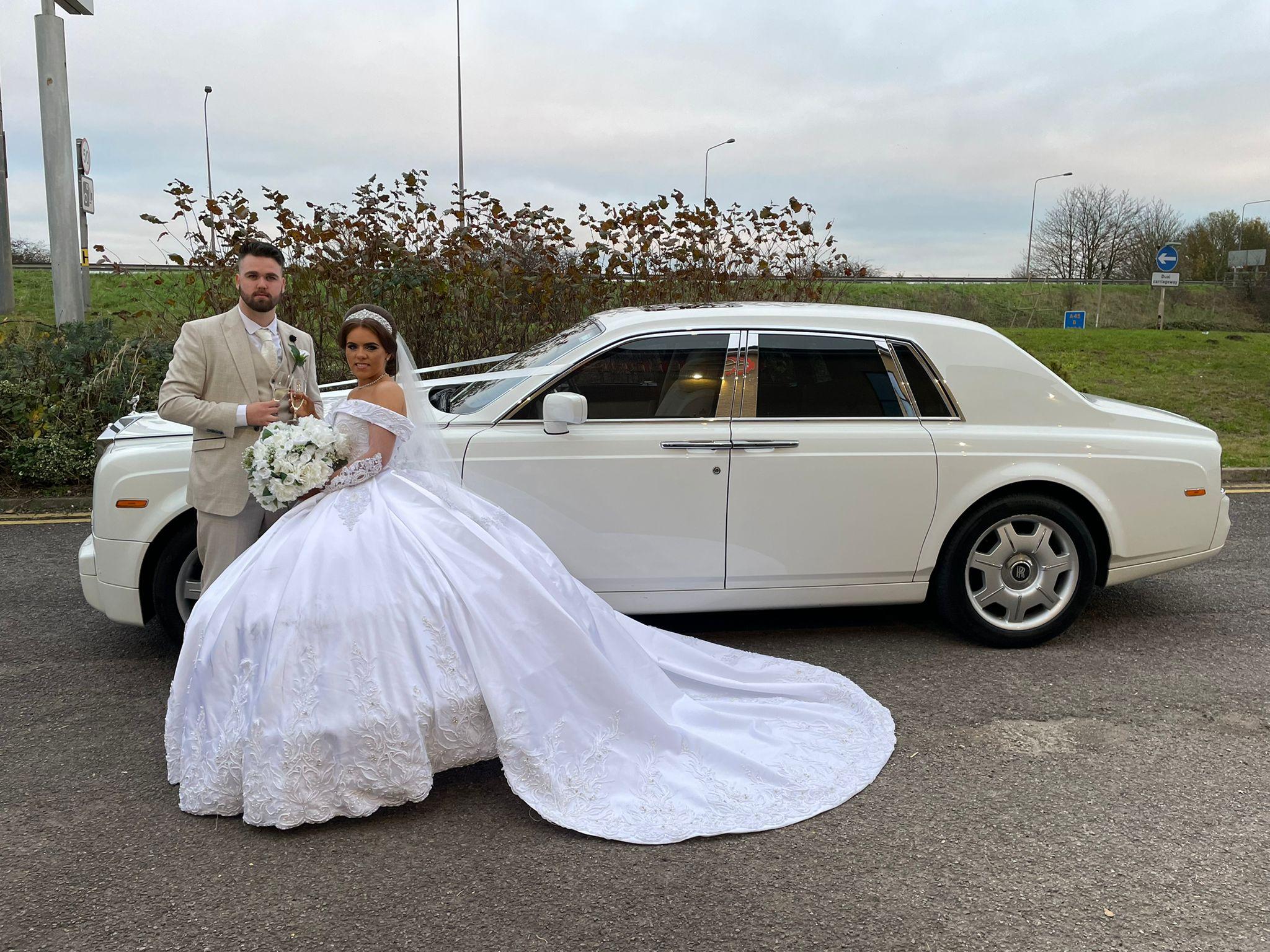 How to Plan the Perfect Wedding Day with Professional Car Hire in...